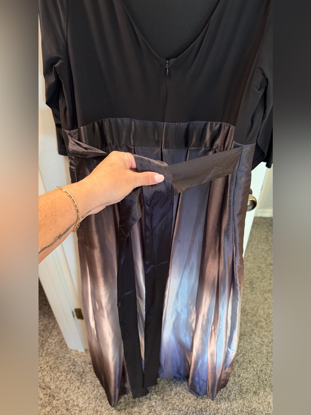 Dillard’s Ignite Evenings Ombre Satin 3/4 Sleeve Tie Waist Evening Gown Formal - Picture 9 of 12